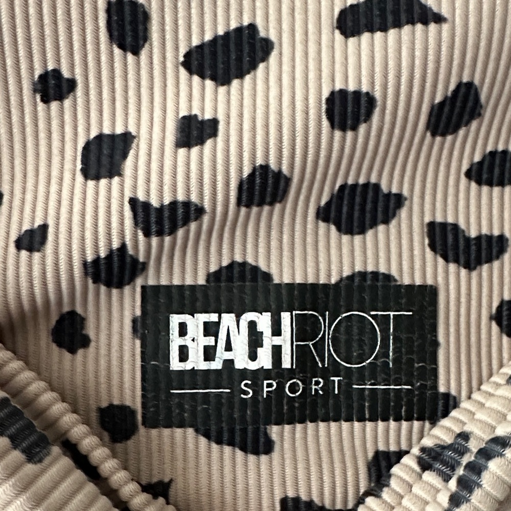 Beach Riot Leopard Ribbed Leggings Small - Picture 4 of 9